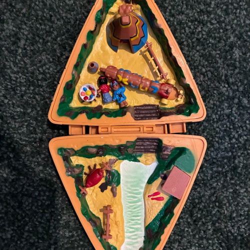 Polly Pocket Indian Tent like new