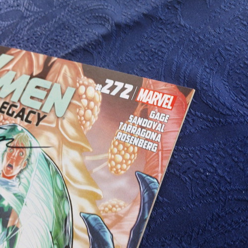 X-men Legacy #272 like new with Rafa Sandoval signature