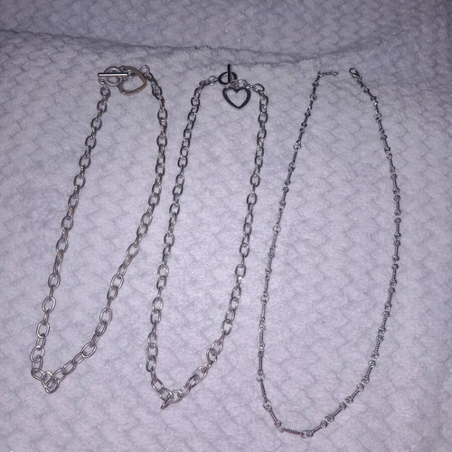 Set of 3 unisex necklaces like new