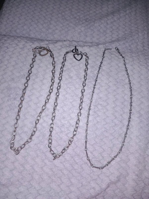 Set of 3 unisex necklaces like new