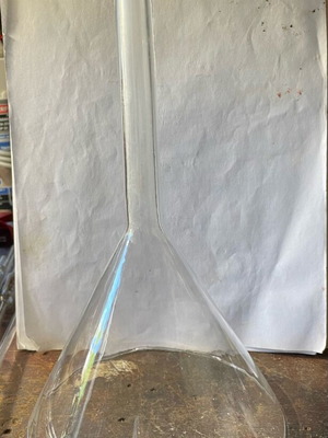 Glass funnel like new, 25 cm diameter durable glass