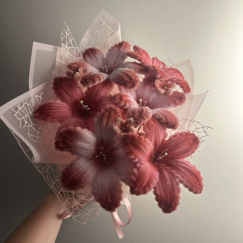 Handmade bouquet with 9 flowers like new