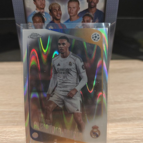 Topps Chrome UCC Trent Alexander Arnold Ray Wave card like new