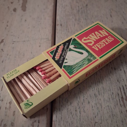 Swan Vestas vintage matches new