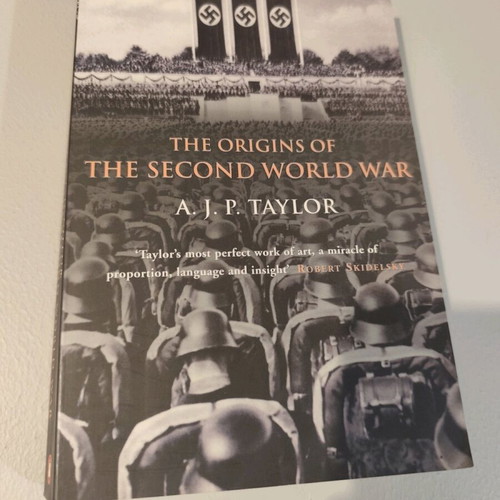 Historical English Book The Origins of the Second World War like new