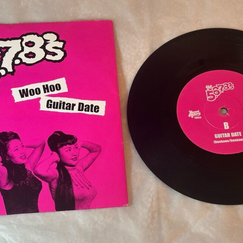 The 5.6.7.8's Woo Hoo / Guitar Date vinyl like new, 7” 45 RPM