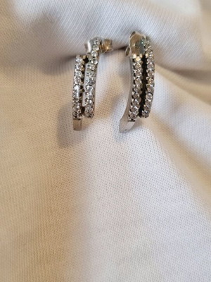 Earrings new impressive