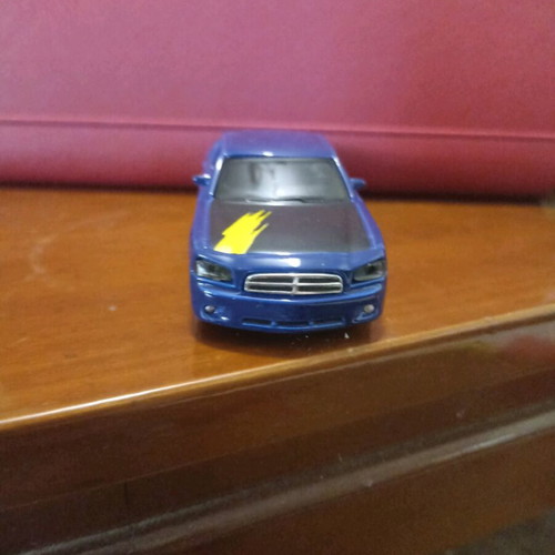 Bburago Dodge Charger R/T 2006 like new