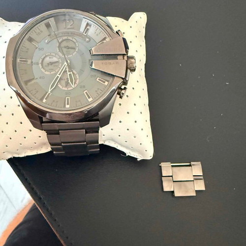 Diesel Mega Chief DZ4282 wristwatch, gunmetal