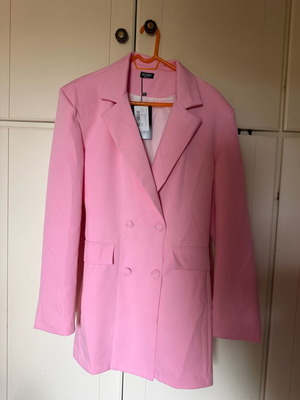 Decoro pink blazer dress new, one size