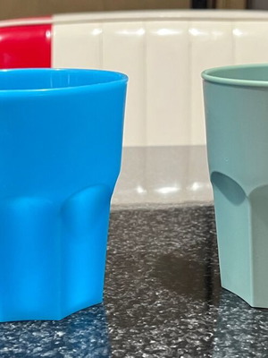 Plastic cups like new, set of 2