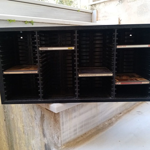 Wooden wall and tabletop CD holder for 60 CDs like new