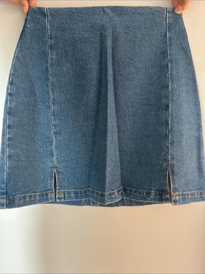 Denim skirt new, blue, Brandy Melville