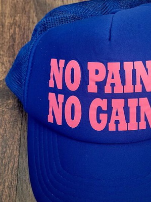 Sports cap No pain No gain like new, blue and pink