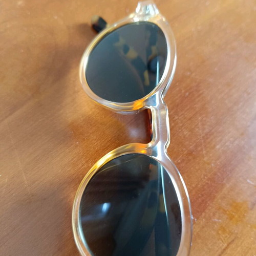 Round sunglasses like new, brown lenses and tortoise arms