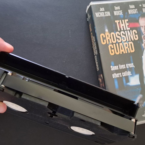 The Crossing Guard VHS like new, English audio, drama
