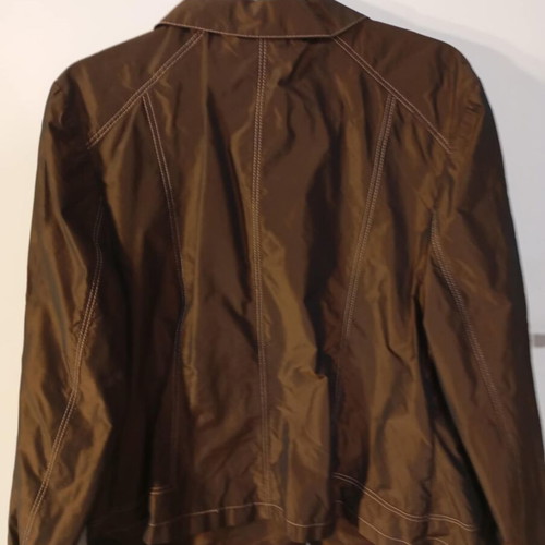 Syran Brown Windbreaker Jacket like new, size 7XL (fits 3XL-4XL)