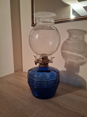 Glass oil lamp like new, height 35cm