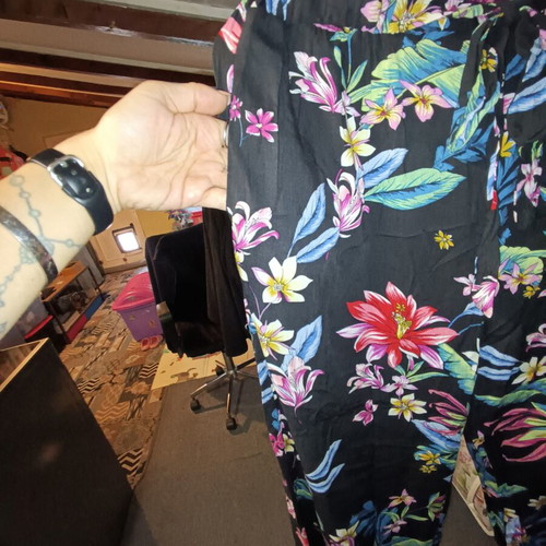 Women's Printed Palazzo Pants like new, tropical floral pattern