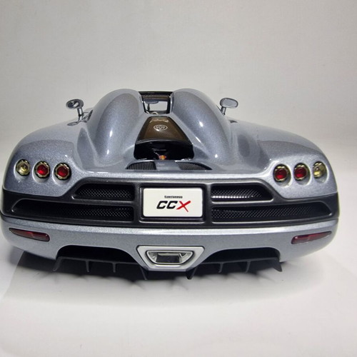 Autoart Signature Koenigsegg CCX metal model scale 1:18 new