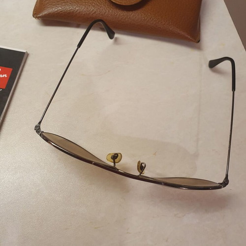 Ray Ban Aviator sunglasses like new, brown metal frame