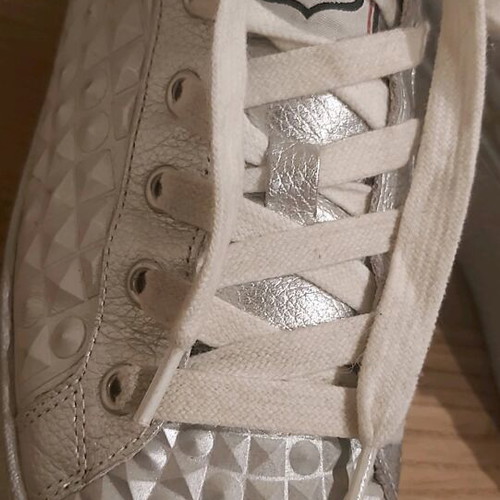 Γυναικεία Platform Sneakers Ash Νο 39 δερμάτινα σε ασημί μεταλλικό χρώμα σαν καινούργια