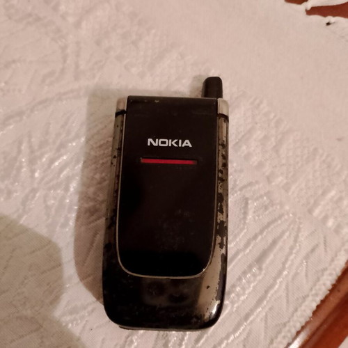 Nokia 6061 used, no charger, unknown working condition