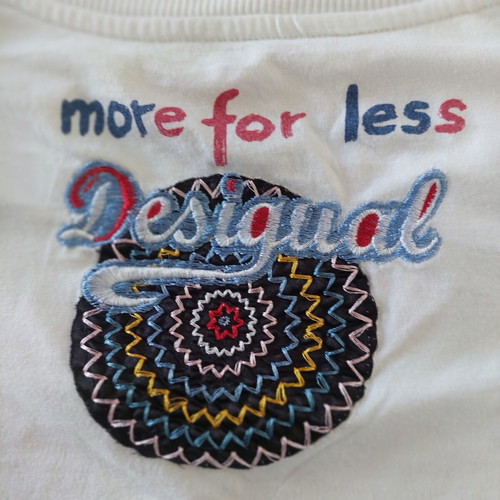 Desigual short-sleeve top small white embroidered design like new