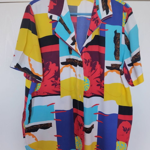 Lisa Lelou women's shirt with colorful patterns like new, L XL