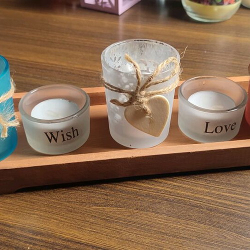 Decorative set with 5 tealights on wooden base like new