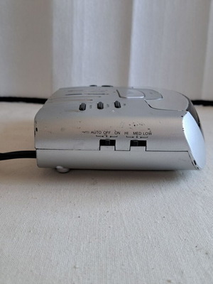 Bench KH 2237 radio clock used