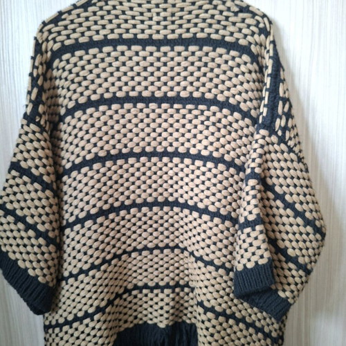 Massimo Dutti poncho with fringes like new, black and brown
