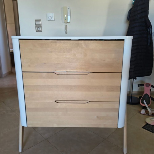 Troll Nursery crib and dresser combo offer