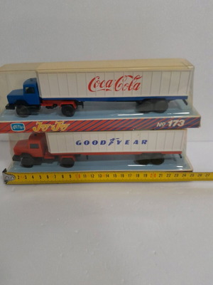 Joy Toy Iveco φορτηγά καινούργια, πακέτο με διαφήμιση Coca-Cola και Goodyear