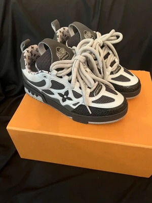 Louis Vuitton LV Skates αθλητικά παπούτσια σαν καινούργια, μαύρο και άσπρο, μέγεθος 42