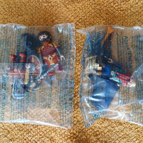 Playmobil 9344 Dwarfs new with king and 2 guards