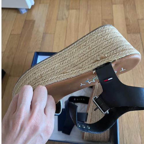 Tommy Hilfiger black flatform sandals, size 38