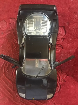 Ferrari F40 metal miniature 1/24 new
