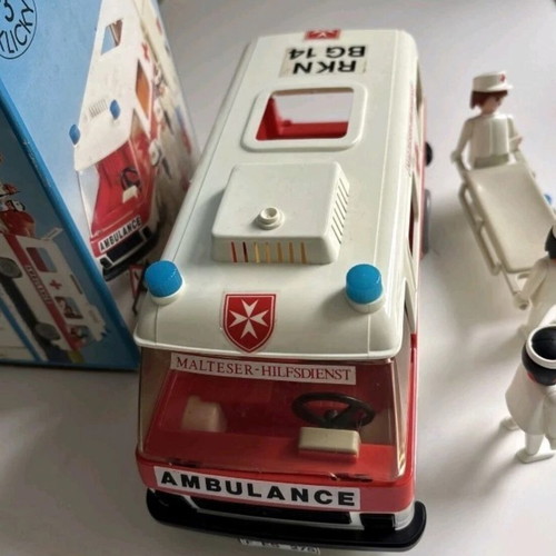 Playmobil system used ambulance playset