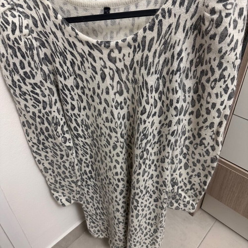 Dress medium used, warm in very good condition