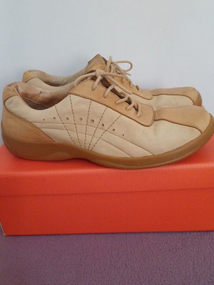 Clarks Springers women's shoes used, beige, genuine leather
