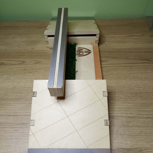 Wooden fingerboard ramp like new