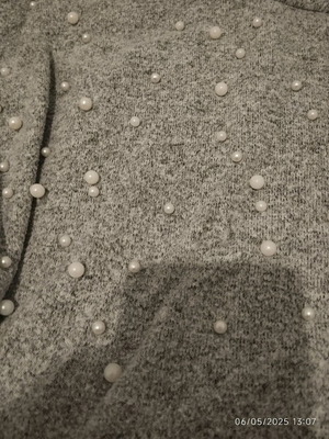 Zara blouse with pearls used, size S