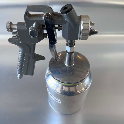 Workzone 9905 Air Spray Gun used with Metal Suction Container