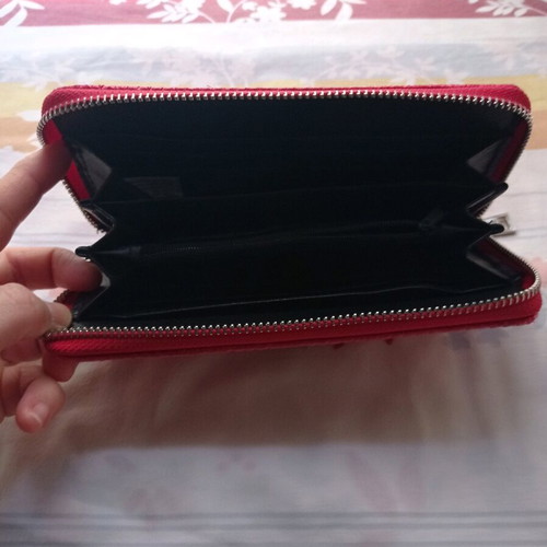 Clutch wallet like new with pineapple embroidery and woven straw pink-fuchsia