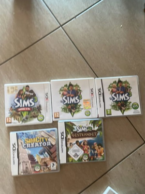 Sims game pack for Nintendo 3DS and DS consoles, 10 games with manuals