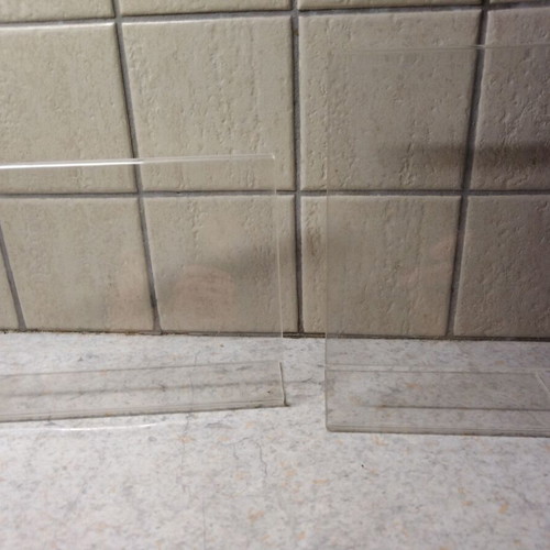 Plexiglass frames like new, set of 2 pieces