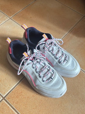 Venice women's sneakers like new, white