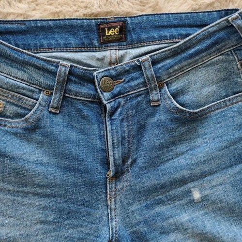Lee jeans model S Scarlet like new, size W29 L31