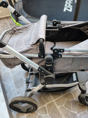 Baby stroller with car seat and accessories